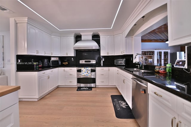 30 SW 136th Ave, Miami, FL 33184 - kitchen with visible vents, stainless steel appliances, white cabinetry, a sink, and custom range hood