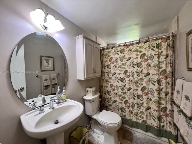 1203 Madrid St, Coral Gables, FL 33134 - full bathroom with a sink, a shower with curtain, and toilet
