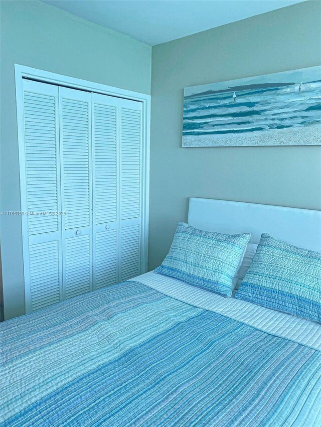 5445 Collins Ave Unit 1425, Miami Beach, FL 33140 - photo 8