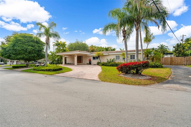 6400 Marlin Dr, Coral Gables, FL 33158 - ranch-style home featuring decorative driveway and stucco siding