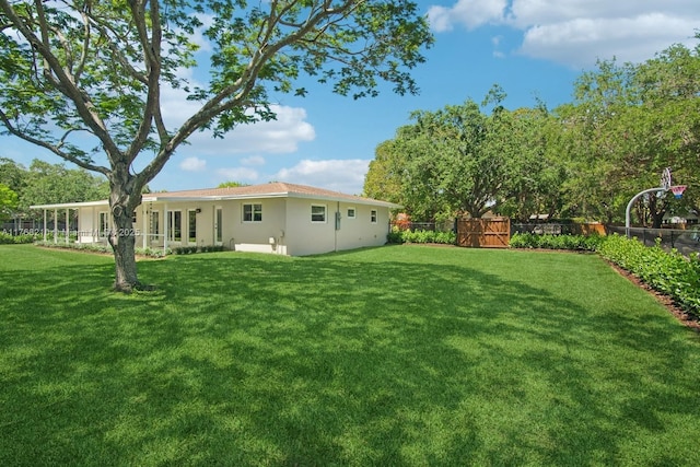 7640 SW 165th Ter, Palmetto Bay, FL 33157 - view of yard with fence