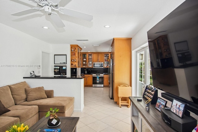 7640 SW 165th Ter, Palmetto Bay, FL 33157 - living area featuring a ceiling fan, visible vents, recessed lighting, and light tile patterned floors