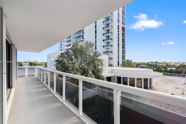 20505 E Country Club Dr Unit 434, Aventura, FL 33180 - photo 23