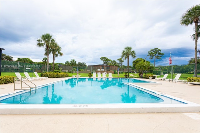 4016 Palm Bay Cir Unit C, West Palm Beach, FL 33406 - community pool with a patio area