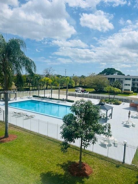 1101 Hillcrest Ct Unit 306, Hollywood, FL 33021 - view of community pool