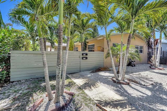 2470-2472 NE 182nd Ter, North Miami Beach, FL 33160 - photo 1