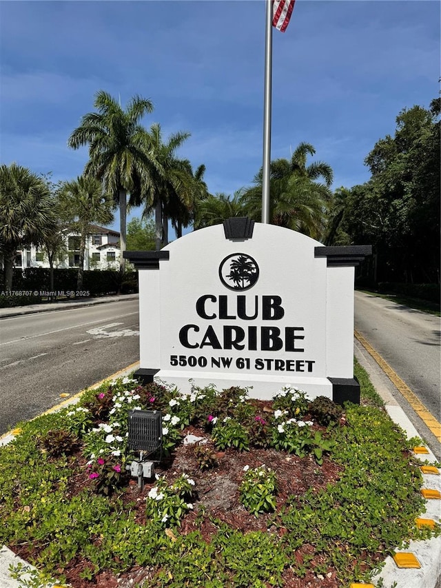 5530 NW 61st St Unit 303, Coconut Creek, FL 33073 - view of community sign