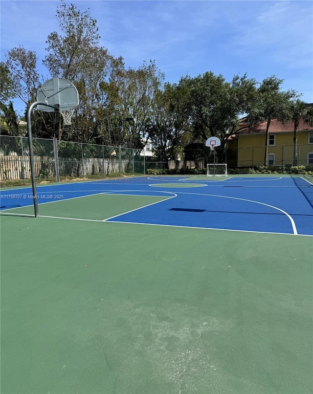 5530 NW 61st St Unit 303, Coconut Creek, FL 33073 - view of basketball court with community basketball court