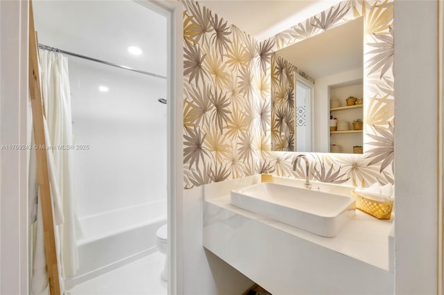 2899 Collins Ave Unit 1638, Miami Beach, FL 33140 - bathroom with toilet, vanity, and shower / tub combo