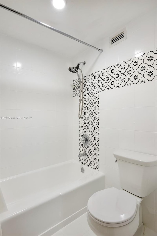 2899 Collins Ave Unit 1638, Miami Beach, FL 33140 - full bath featuring  shower combination and toilet