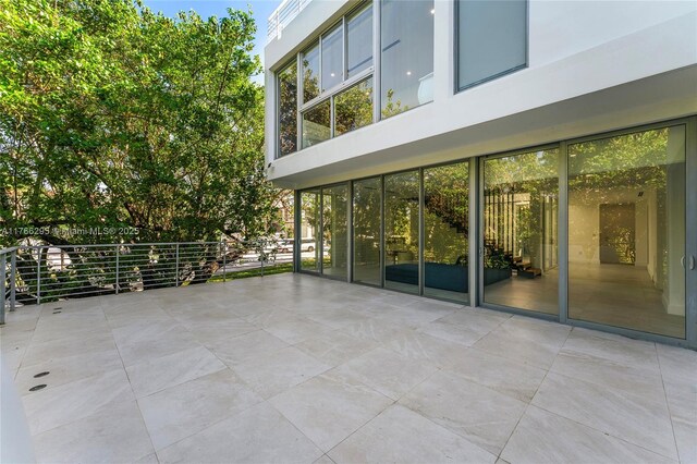 1250 N Venetian Way, Miami, FL 33139 - photo 24