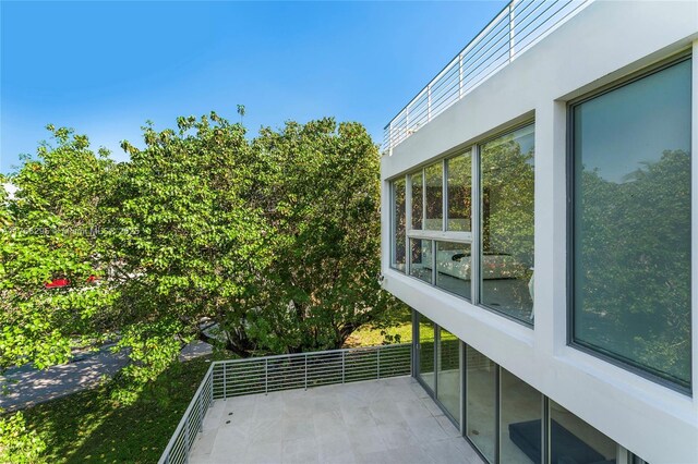 1250 N Venetian Way, Miami, FL 33139 - photo 34