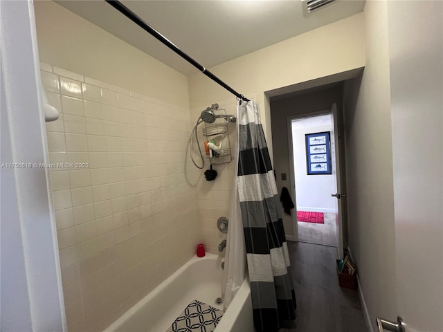 1460 Jefferson Dr Unit H, Homestead, FL 33034 - bathroom with shower / bath combo and visible vents