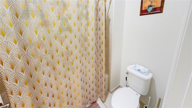 full bathroom with toilet