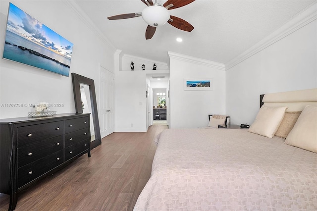 2541 Golf View Dr, Weston, FL 33327 - bedroom featuring lofted ceiling, crown molding, wood finished floors, a ceiling fan, and baseboards