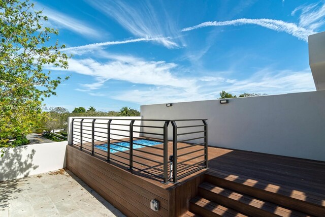 1635 E Broward Blvd, Fort Lauderdale, FL 33301 - view of wooden deck