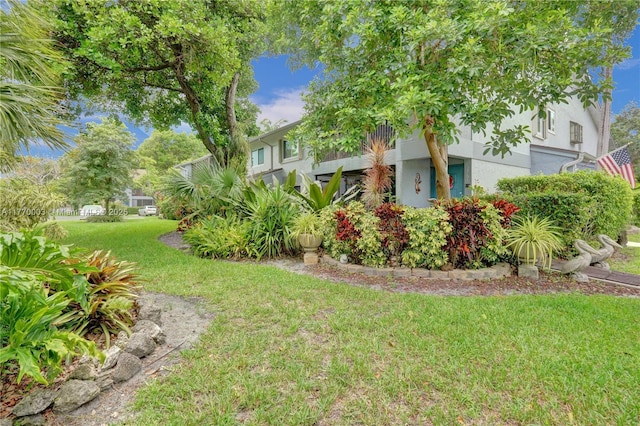 2761 S Oakland Forest Dr Unit 201, Oakland Park, FL 33309 - view of yard