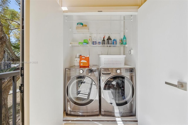 14601 N Kendall Dr Unit 206K, Miami, FL 33186 - laundry room with washing machine and clothes dryer and laundry area