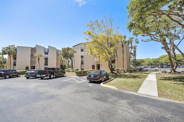 14601 N Kendall Dr Unit 206K, Miami, FL 33186 - view of property with uncovered parking