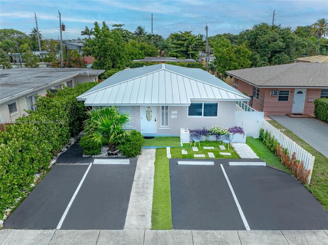 805 NE 6th St, Hallandale Beach, FL 33009 - photo 1