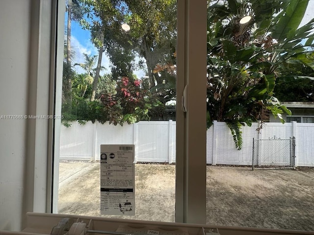 1538 NE 5th Ave, Fort Lauderdale, FL 33304 - view of doorway to outside