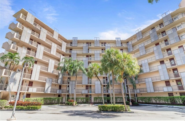 3301 N Country Club Dr Unit 110, Aventura, FL 33180 - view of building exterior