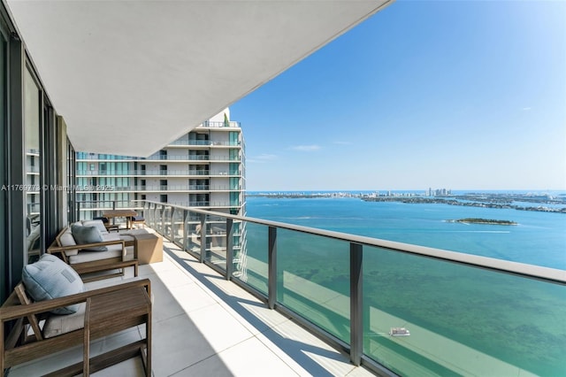 650 NE 32nd St Unit Ph5004, Miami, FL 33137 - balcony with a water view
