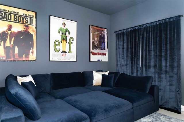 650 NE 32nd St Unit Ph5004, Miami, FL 33137 - view of living room