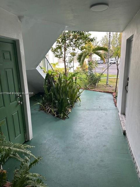 18720 NE 18th Ave Unit 115, Miami, FL 33179 - photo 4