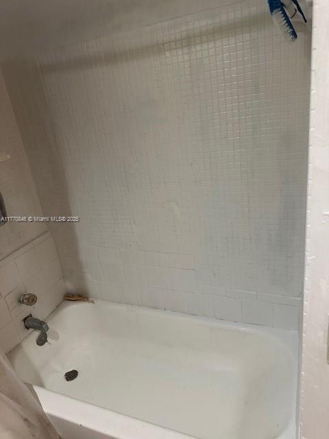 18720 NE 18th Ave Unit 115, Miami, FL 33179 - photo 13