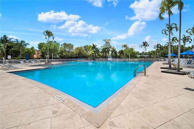 374 NE 27th Ave Unit 203, Homestead, FL 33033 - community pool with a patio