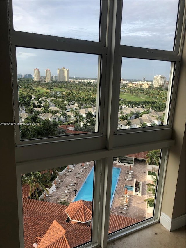 20000 E Country Club Dr Unit Ts02, Aventura, FL 33180 - room details with a view of city