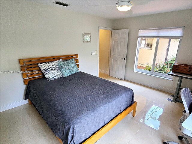 5645 Lakeview Mews Dr, Boynton Beach, FL 33437 - bathroom with tiled shower