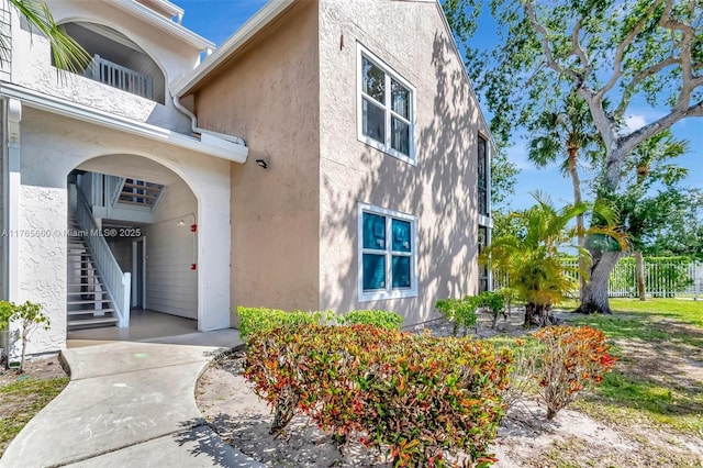 2307 N Congress Ave Unit 28, Boynton Beach, FL 33426 - entrance to property featuring stucco siding