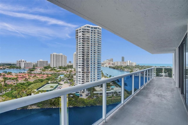 20515 E Country Club Dr Unit 1641, Aventura, FL 33180 - balcony featuring a water view and a view of city