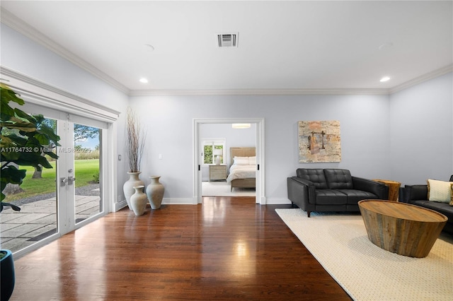 3916 Granada Blvd, Coral Gables, FL 33134 - sitting room featuring visible vents, crown molding, baseboards, wood finished floors, and recessed lighting