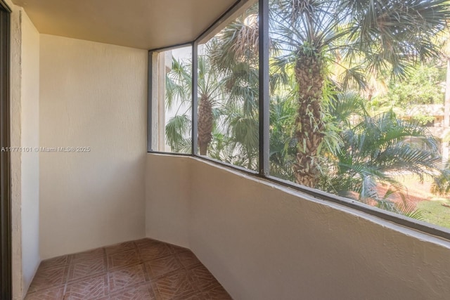 7401 NW 16th St Unit 207, Plantation, FL 33313 - view of unfurnished sunroom