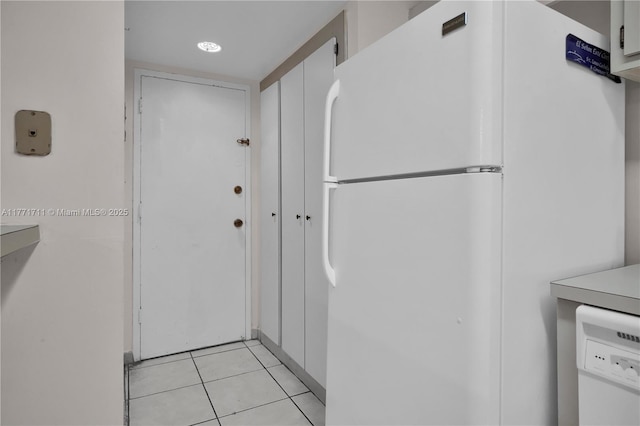 6886 N Kendall Dr Unit D208, Pinecrest, FL 33156 - kitchen featuring white appliances and light tile patterned floors