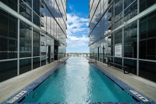 1100 Biscayne Blvd Unit 4901, Miami, FL 33132 - view of community pool