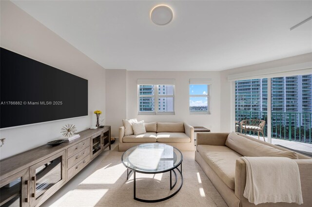 20000 E Country Club Dr Unit 911, Aventura, FL 33180 - photo 3