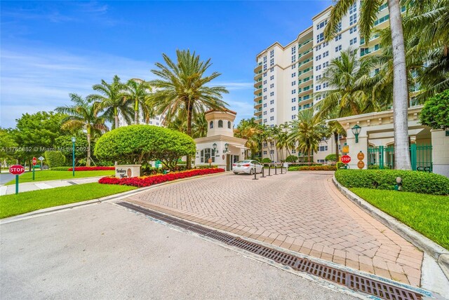 20000 E Country Club Dr Unit 911, Aventura, FL 33180 - photo 52