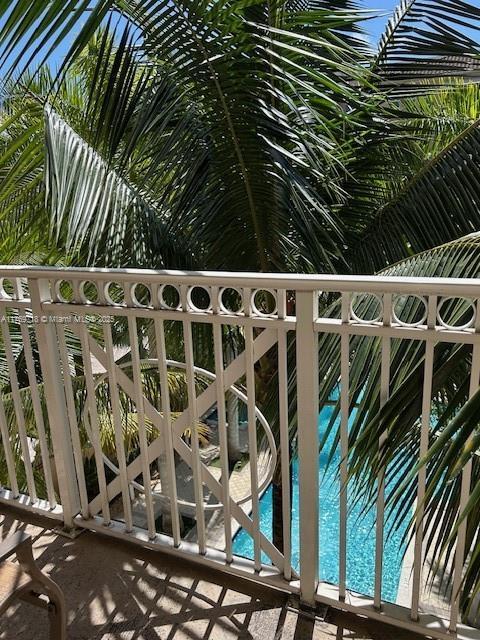 3001 NE 185th St Unit 418, Aventura, FL 33180 - view of gate