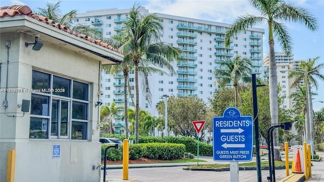 19390 Collins Ave Unit 804, Sunny Isles Beach, FL 33160 - view of apartment building / complex