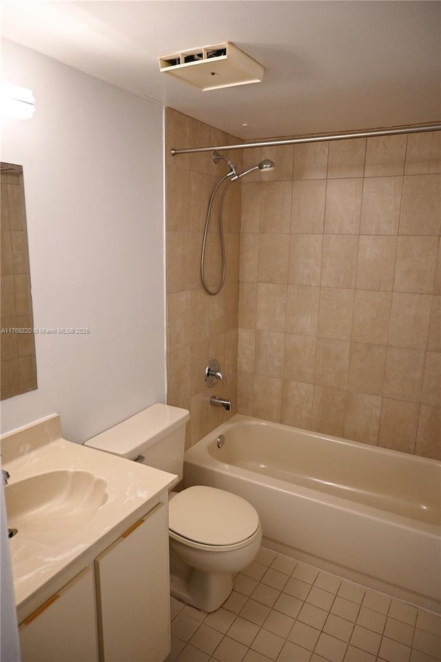 1170 N Hiatus Rd Unit 1170, Pembroke Pines, FL 33026 - full bath featuring tile patterned flooring, vanity, and shower / tub combination
