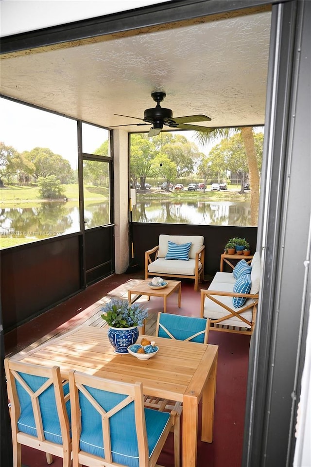 1170 N Hiatus Rd Unit 1170, Pembroke Pines, FL 33026 - sunroom featuring a ceiling fan, plenty of natural light, and outdoor lounge area