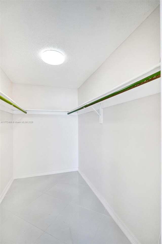 3113 S Ocean Dr Unit 410, Hallandale Beach, FL 33009 - view of walk in closet
