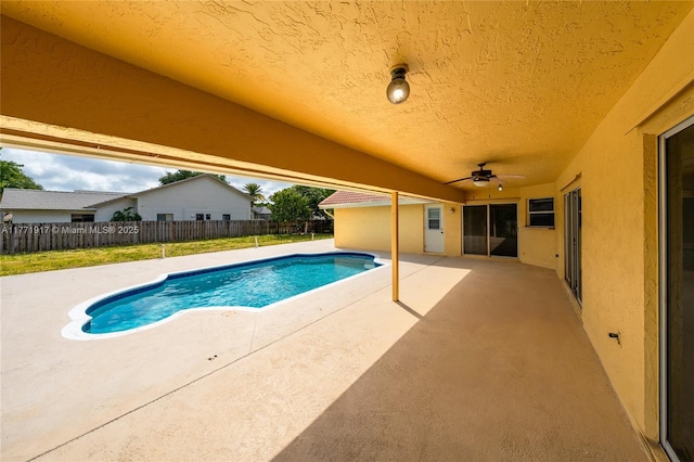 1400 SW 54th Ave, Plantation, FL 33317 - view of pool with a patio area and a ceiling fan