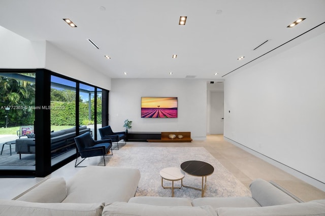 2421 NE 199th St, Miami, FL 33180 - view of building lobby