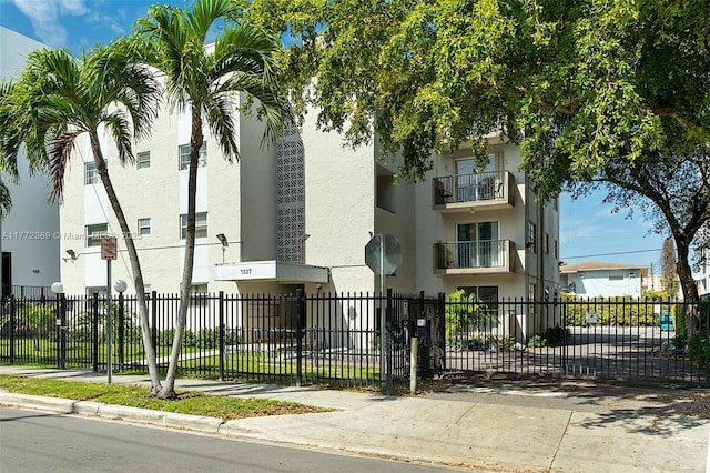 exterior space featuring fence