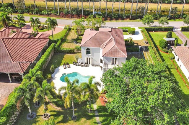 721 Ranch Rd, Weston, FL 33326 - view of subject property with a pool